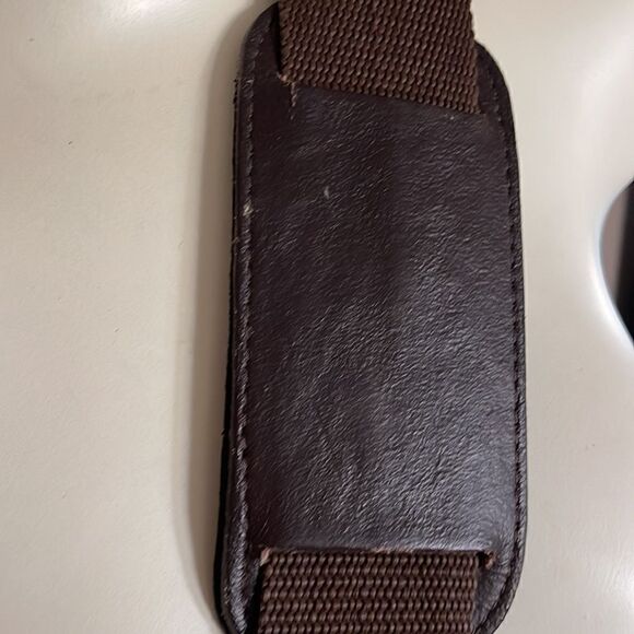 Brown leather crossbody messenger bag with orange cross - Picture 10 of 13